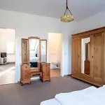 Frühstückspension Gutshaus Barkow 3*
