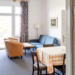 Gutshaus Barkow Frühstückspension 3*