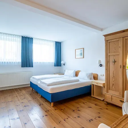Gutshaus Barkow 3*