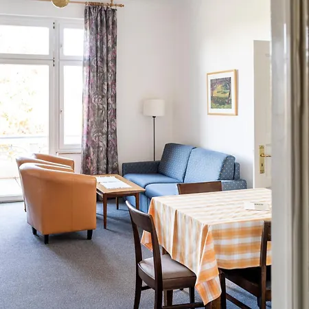 Gutshaus Barkow Frühstückspension 3*